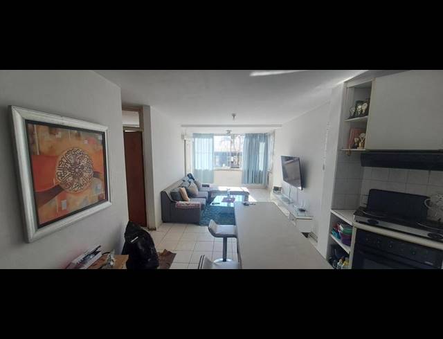 1 BEDROOM APARTMENT FOR SALE IN OVERPORT